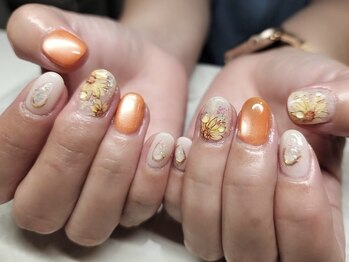 ネイルプラスユウ(NAIL+U)/ひまわりネイル