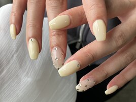 バターイエローネイル