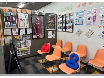 谷塚みんなの鍼灸整骨院/待合室