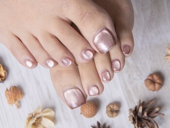 アイビー(Aivy)/フットマグネットネイル