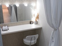 シェリエ(Sheller)の雰囲気(施術後すぐメイク直しOK♪パウダールーム完備)