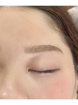 プラスアイ 池袋西口店/美眉スタイリング