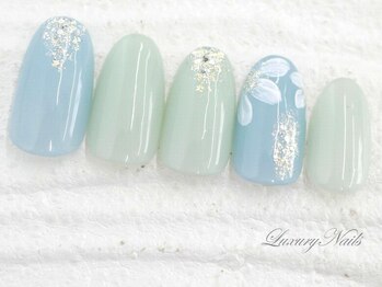 ラグジュアリーネイルズ アカバネ(Luxury Nails Akabane)/ポイント*フラワーNaiｌ