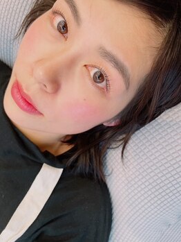 ナチュラル上品な目元にしたい