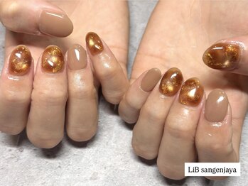 リブ 三軒茶屋(LiB)/べっ甲デザイン