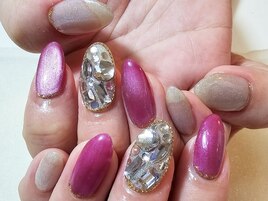 ビジューネイル