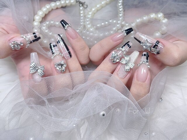 For U nail salon