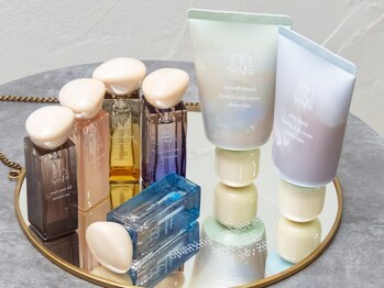 ホワイト(WHITE)の写真/お仕事で手元のネイルができない方もフットネイルで日常を華やかに♪プレミアム足裏角質ケアのセットあり◎