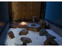 オーブエステティックサロン/落ち着いた和風の空間×最新機器