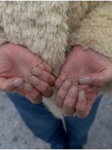 ロミー(Rommy)/ゴールド×アイボリーネイル