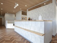 ししまる骨盤整体院 一宮院/受付&待合スペース