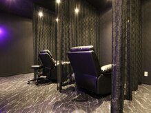 ≪LEDマツエク導入サロン≫高持続/ストレスフリーで目元華やかに