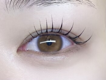 エルメ バイ クイーンズ(herme by QUEENS)/美容液で美まつげに