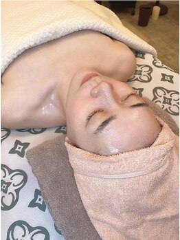 ドルチェ(DOLCE)の写真/【ノーファンデ肌に輝きを与える】セルマン◇老皮の角質整理で肌をサポート☆継続ケアで素肌力にアプローチ