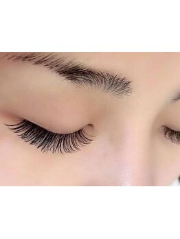 ナチュラル上品な目元にしたい