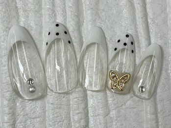 ハニービービー(Honey Bee Bee)/ガーリーフレンチネイル