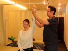 上野毛駅前整骨院 鍼灸院/肩の施術