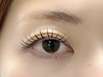 ミュウ(mieux)の写真/【SNSでも話題★最新技術&healthy導入店♪】自まつ毛とエクステの馴染みが良くなり、逆さまつ毛解消！