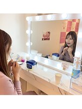 エクシアホワイトニング 京都四条店/施術の流れ3 オープナーを装着