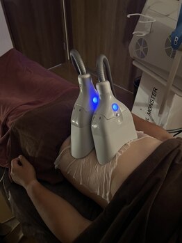 ディオーネ M.(Dione)の写真/脂肪冷却×EMS￥11000～でお腹・脚・背中引き締め！短期集中で脂肪撃退！セルフケアで限界を感じている方に