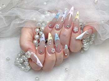 アールワン 池袋東口店(R1)の写真/海外マグネット100種類以上・600色以上のカラーバリエーションに加え、パーツ・ストーンの在庫量も圧倒的！