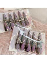 アイカ(Aika)/オーダーネイルチップ