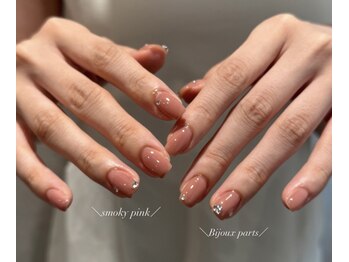ロミー(Rommy)/シンプル上品ネイル