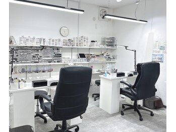 アティック 春日井店(Attc)/店内ネイルブース