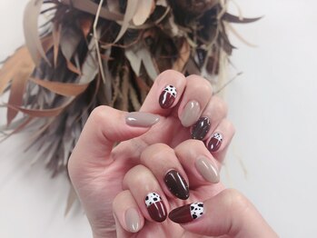 フォンテーヌブロー 野々市店(Fontaine Brow)/付け放題フリーデザインネイル