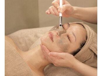 エヌハブル(N-Huble)の写真/【理容室併設】パックと吸引で毛穴ケア!女性専用個室のレディースシェービングサロン(北広島大曲）