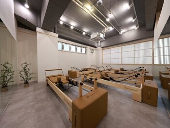 Pilates KASANE 姫路店/和を基調としたスタジオ