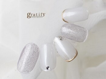 グラティフィー 梅田店(gratify)/ホワイトオーロラネイル