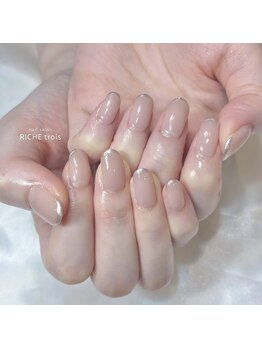リッシュ トロワ(RICHE trois)/オフィスネイル♪ミラーフレンチ