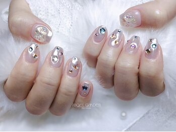エンジェルガーデンネイル 池袋店(Angelgarden nail)/ミラーネイル｜ビジュー