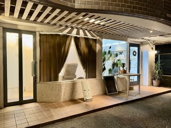 コハク クゲヌマ(COHAQ KUGENUMA)