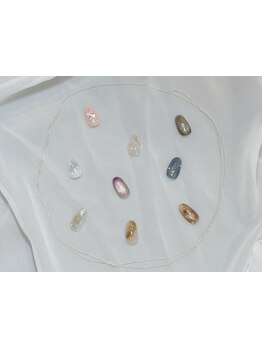 ショートネイルデザインが豊富