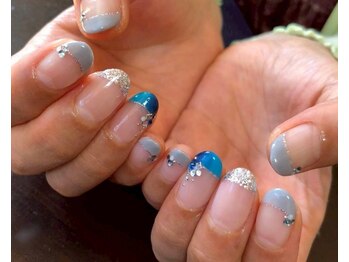 ラヤナリー バイ イーストネイル(Layanary by Eastnail)/フレンチ/タテグラ/ラメ