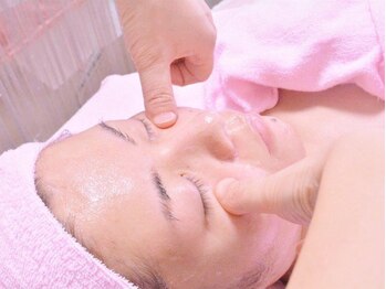 プリエール ビューティ/【目元マッサージ】15分　￥2200