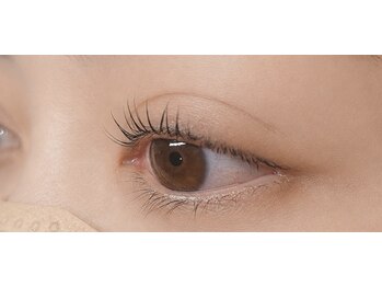 フラワー(FLO-WER)の写真/全メニュー、アイシャンプー付！プロ厳選の液と高濃度ケラチンで、繰り返すほど潤う美しいまつ毛へ！