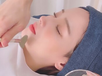 モアビューティー 庚午店(MORE BEAUTY)の写真/【ディープなニキビでお悩みの方に!毛穴洗浄×100％クレイ×イオン導入6280円】超音波洗浄+クレイパック♪