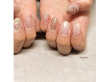 シルニー リム(Silny rim)/アシンメトリーニュアンスネイル