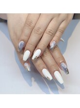 ビビ(ViVi)/white × blue