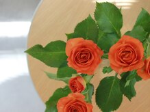 アカヌケ 三軒茶屋(akanuke.)/生花で雰囲気もいい感じ（笑）