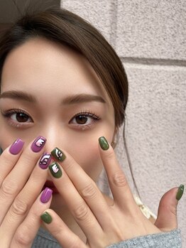 アロナ ネイルサロン アンド スクール(alona)/王道まつげ&まゆげと推しネイル