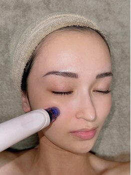 ドゥーウィー(Dewy)の写真/【黒ずみ撃退】ハーブピーリングと毛穴洗浄との組み合わせで毛穴引き締め◎ツヤツヤ美肌を目指しましょう♪