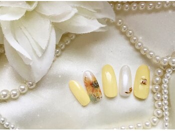 ウィズ フェリーク/ひまわりネイル