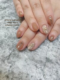 ぷっくりフラワーネイル