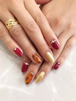 ネイルアンドアイラッシュサロン レア 千葉店(Lea)/