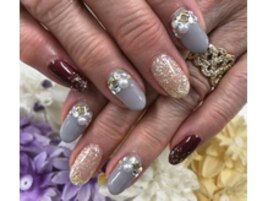 ゴージャスキラキラネイル