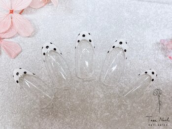 テセネイル(Tese Nail)/6月定額 ドットフレンチ♪
